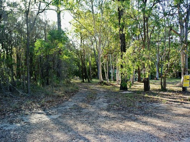 21 Ilya Street, Macleay Island QLD 4184