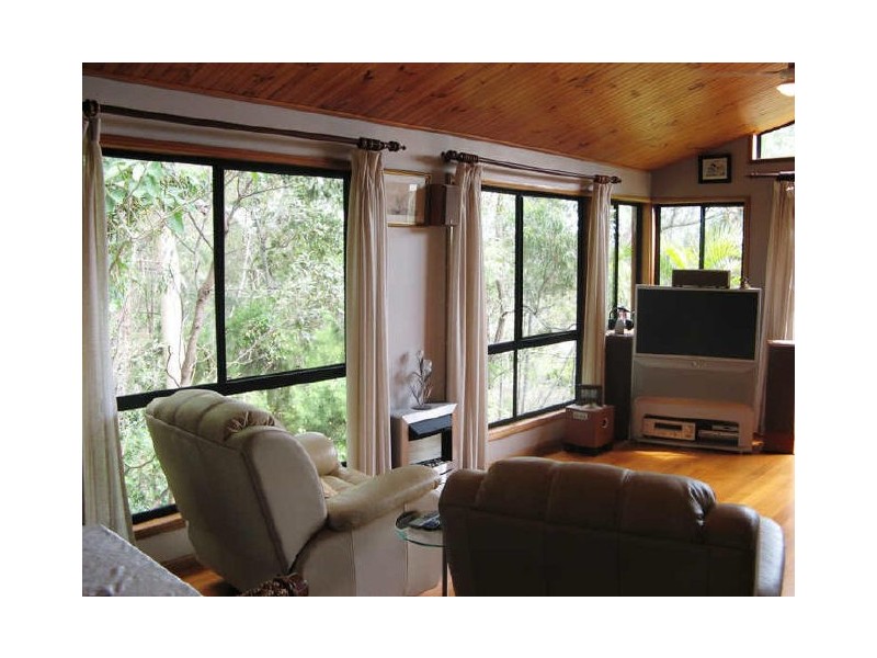 82 Treasure Island Avenue, Karragarra Island QLD 4184