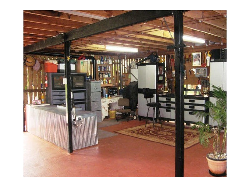 82 Treasure Island Avenue, Karragarra Island QLD 4184