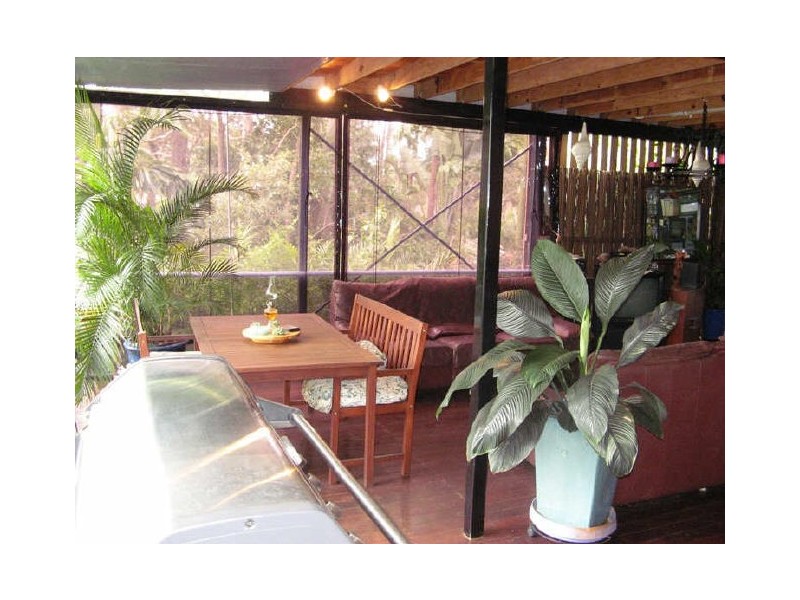 82 Treasure Island Avenue, Karragarra Island QLD 4184