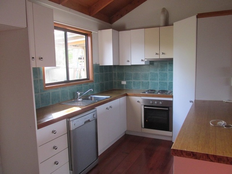 28 Jan Street, Macleay Island QLD 4184