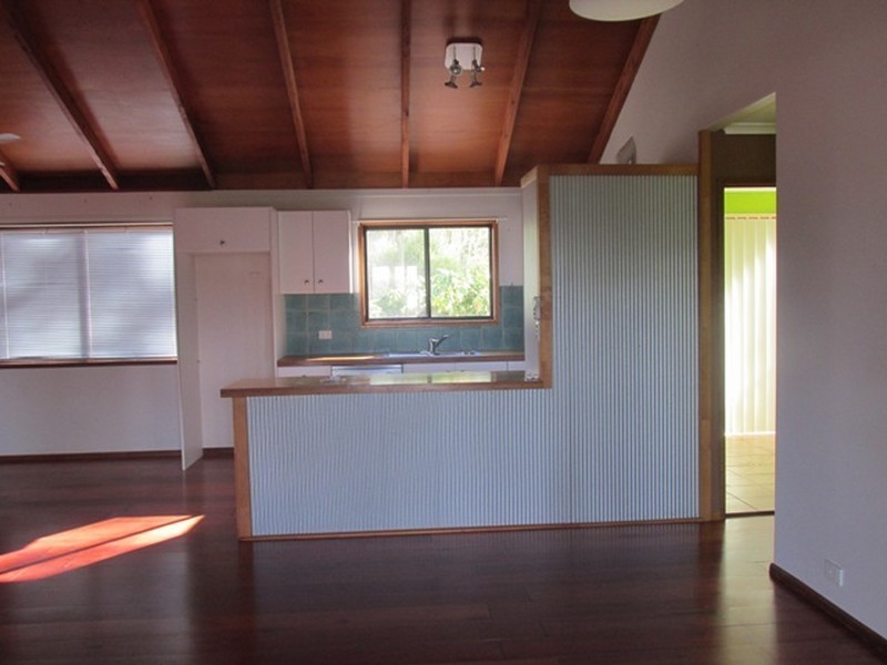 28 Jan Street, Macleay Island QLD 4184