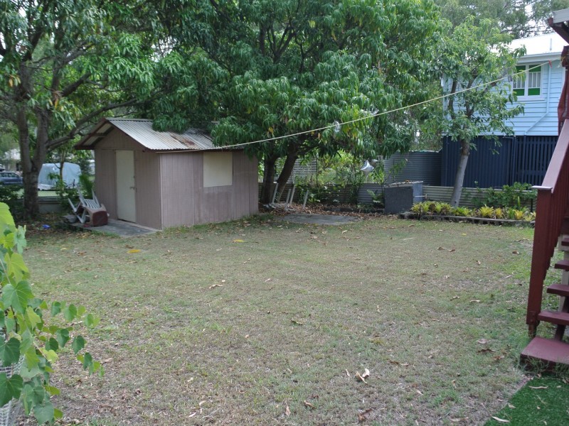 18 Dalpura Street, Macleay Island QLD 4184