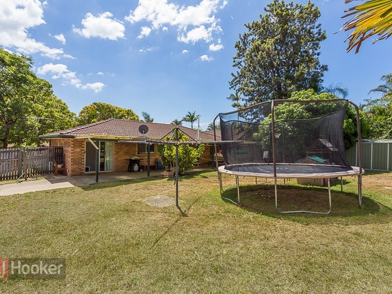 33 Magnolia Parade, Victoria Point QLD 4165