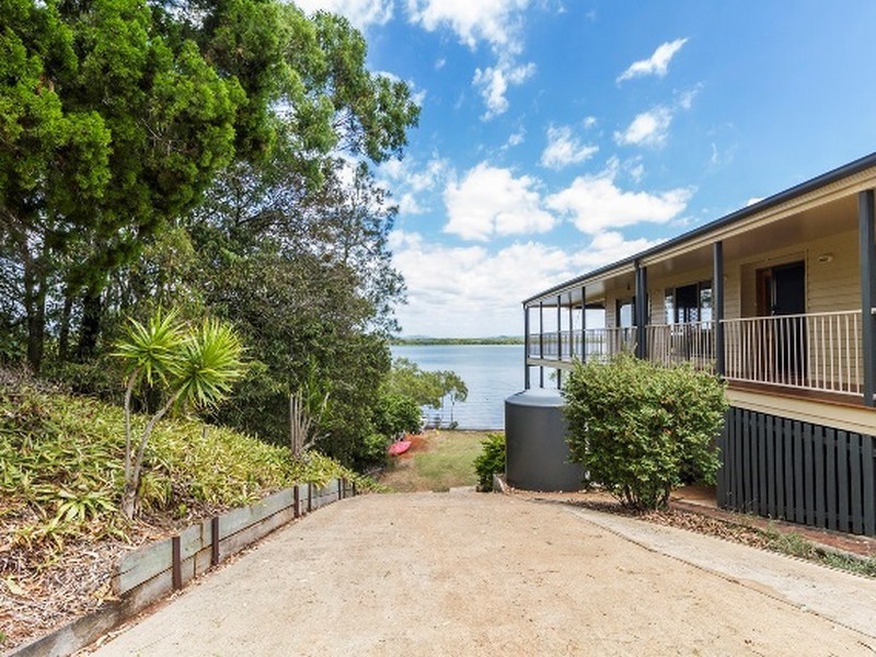 54 Western Road, Macleay Island QLD 4184