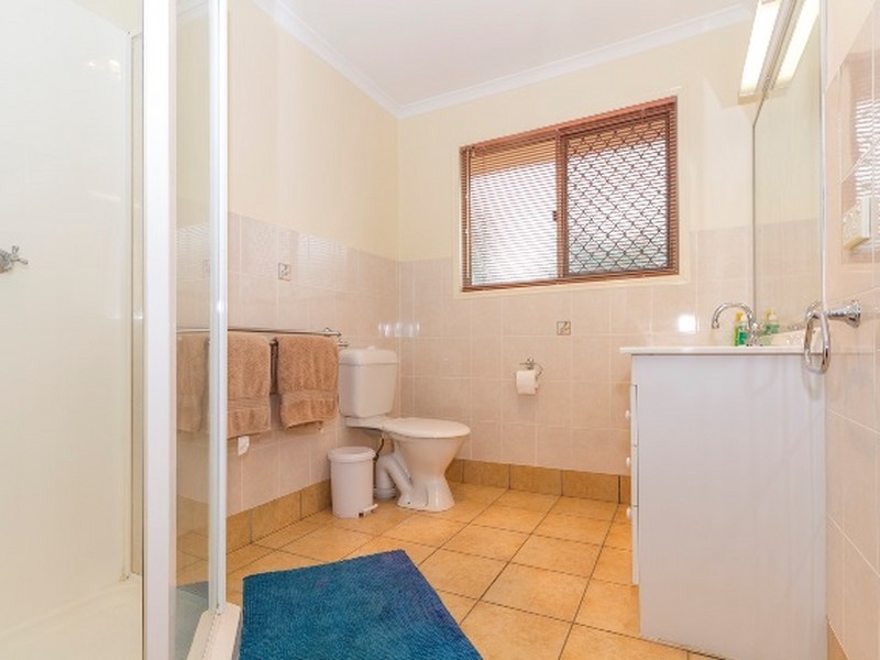 54 Western Road, Macleay Island QLD 4184