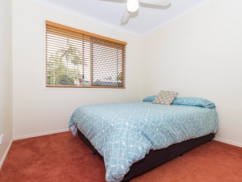 54 Western Road, Macleay Island QLD 4184