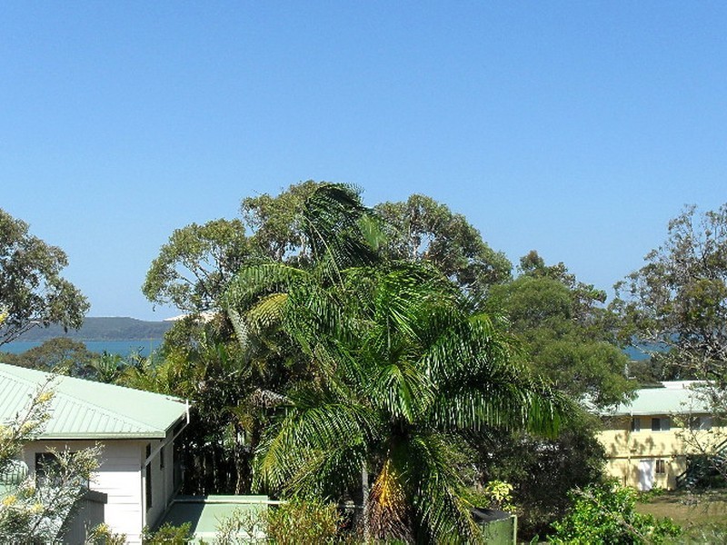 20 Kooberry Street, Macleay Island QLD 4184
