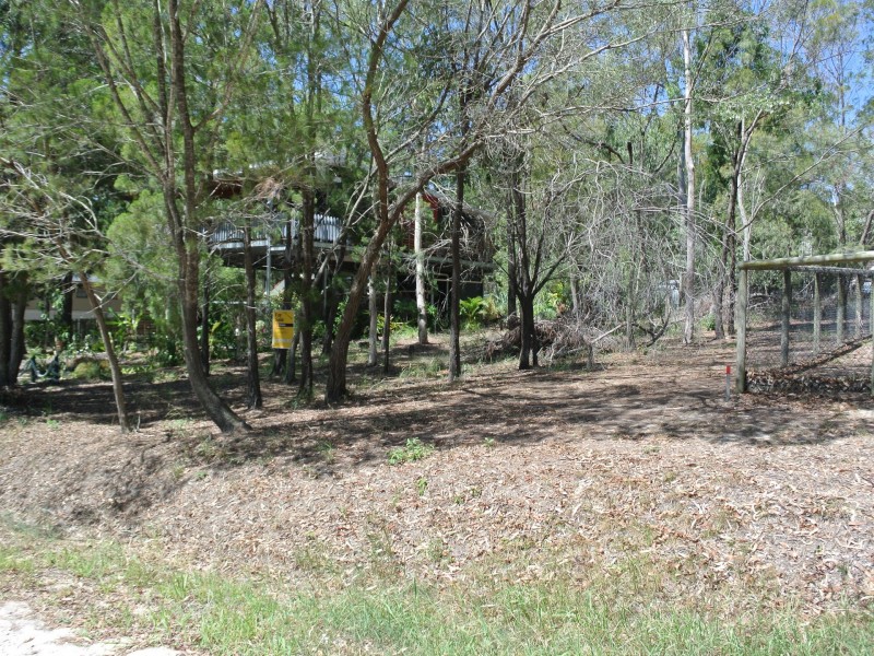 4 Attunga Street, Macleay Island QLD 4184