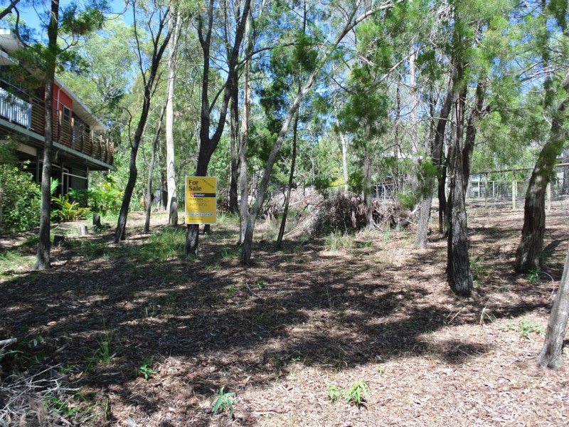 4 Attunga Street, Macleay Island QLD 4184