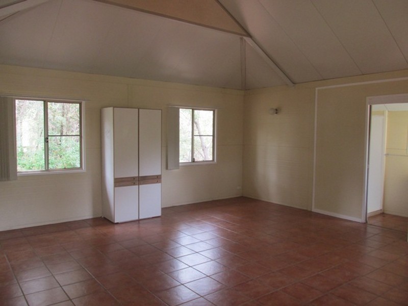 32 Alexander Street, Macleay Island QLD 4184