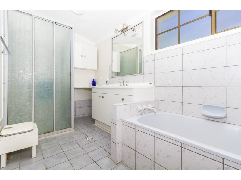 57 Coondooroopa Drive, Macleay Island QLD 4184