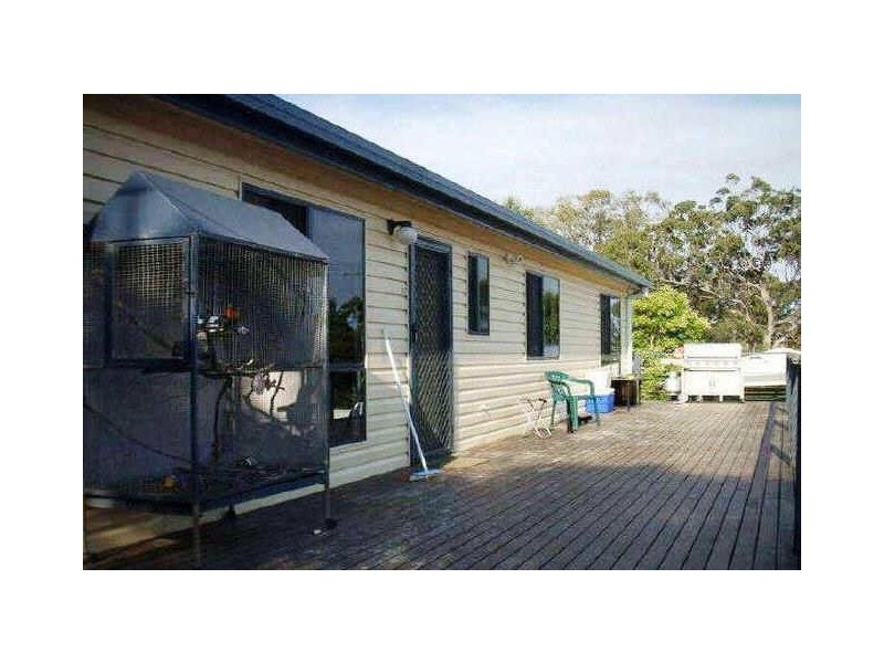 67 Eastbourne Tce, Macleay Island QLD 4184