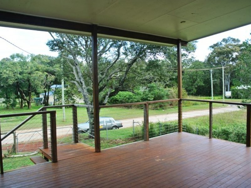 5 Conran Street, Macleay Island QLD 4184