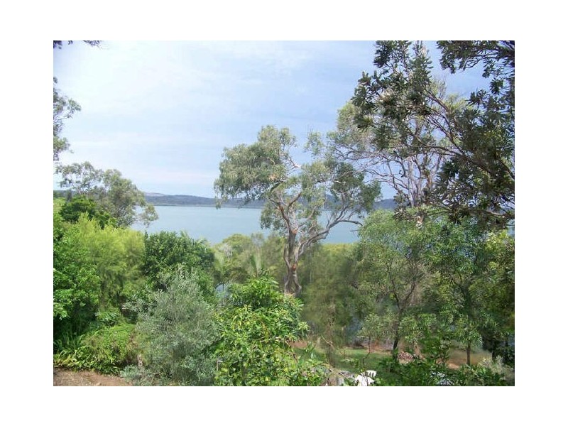48 Resthaven dve, Lamb Island QLD 4184