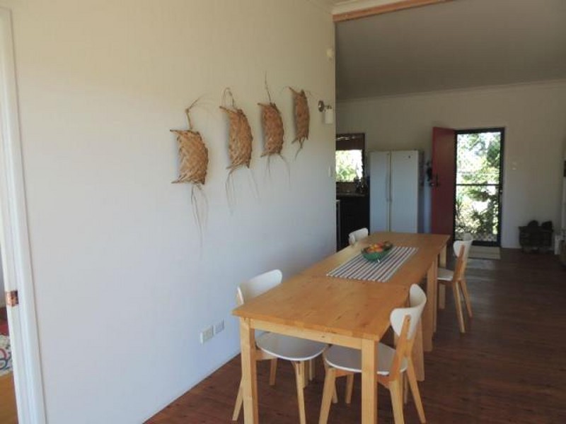 53 Crest Haven, Lamb Island QLD 4184