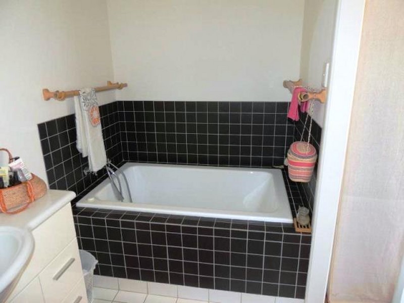 53 Crest Haven, Lamb Island QLD 4184