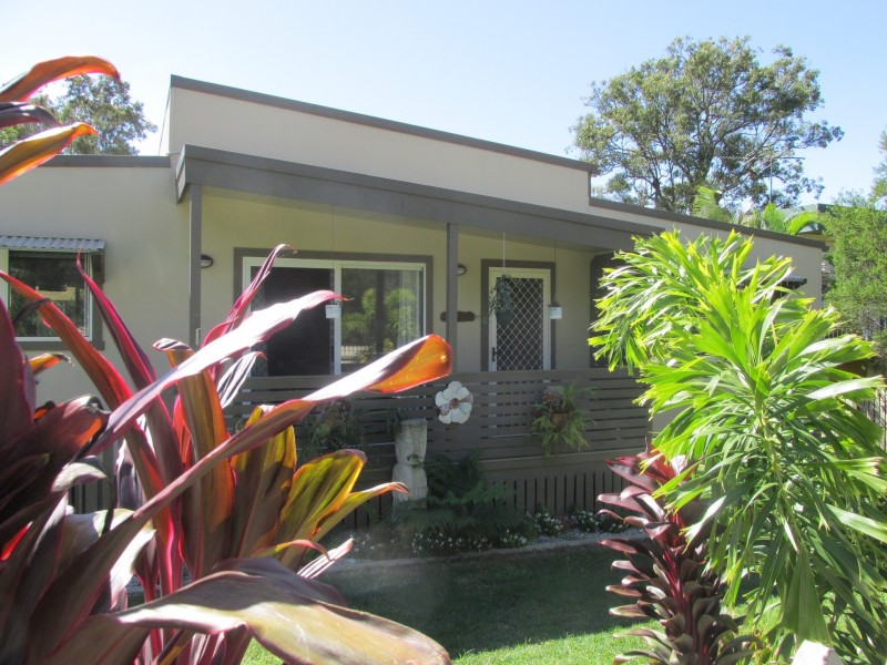 49-51 Scotts Road, Macleay Island QLD 4184