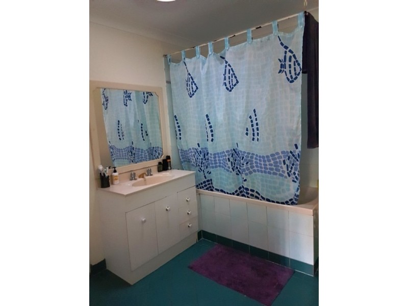 6 Cunningham Street, Russell Island QLD 4184