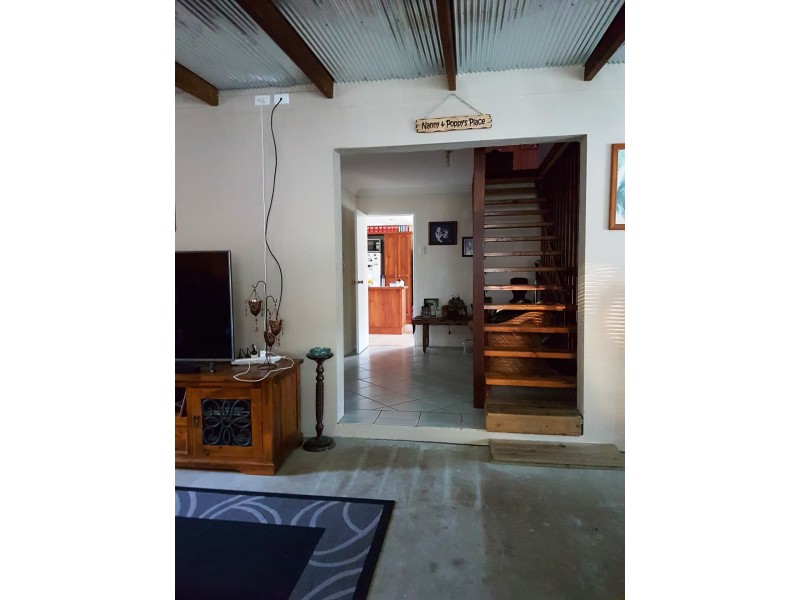 6 Cunningham Street, Russell Island QLD 4184