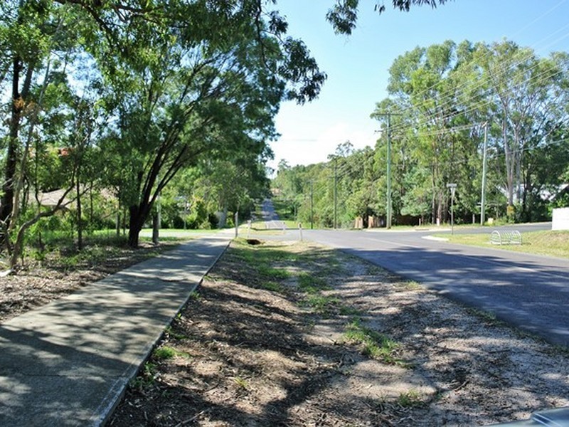 57 High Central Road, Macleay Island QLD 4184