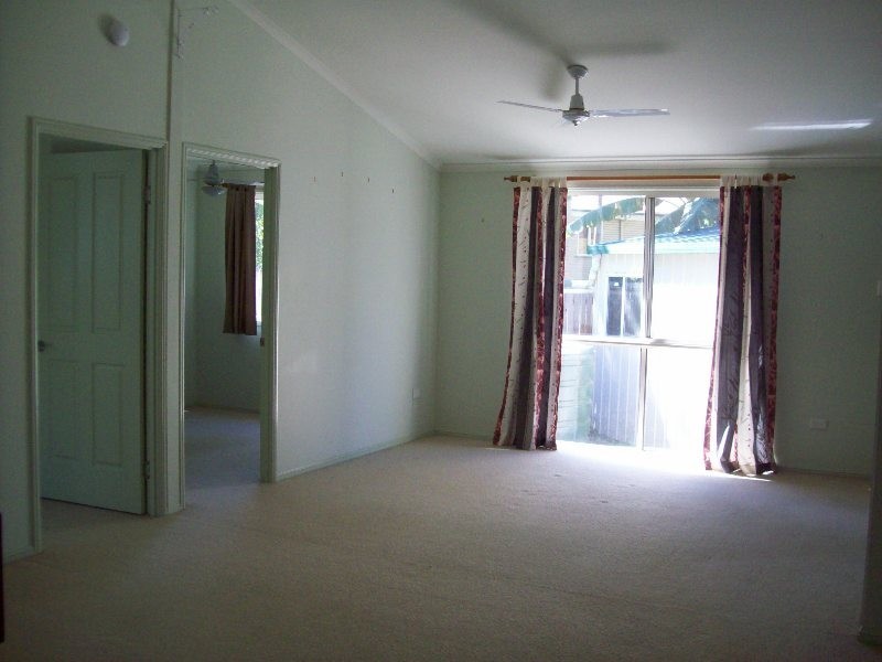 26 Alexander Street, Macleay Island QLD 4184