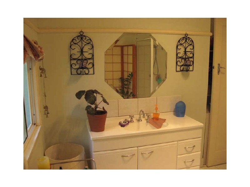 Macleay Island QLD 4184