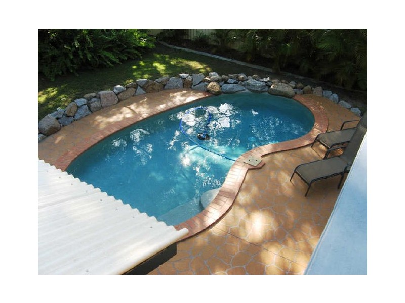 15 Kalara St, Macleay Island QLD 4184