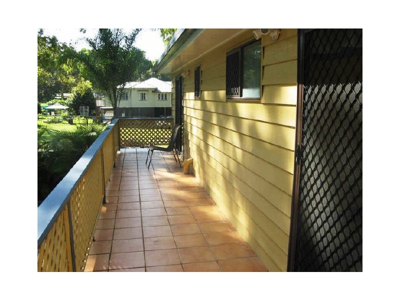 15 Kalara St, Macleay Island QLD 4184