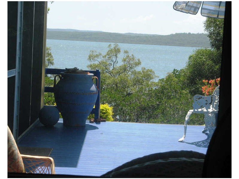 19 Lovell Pde, Lamb Island QLD 4184