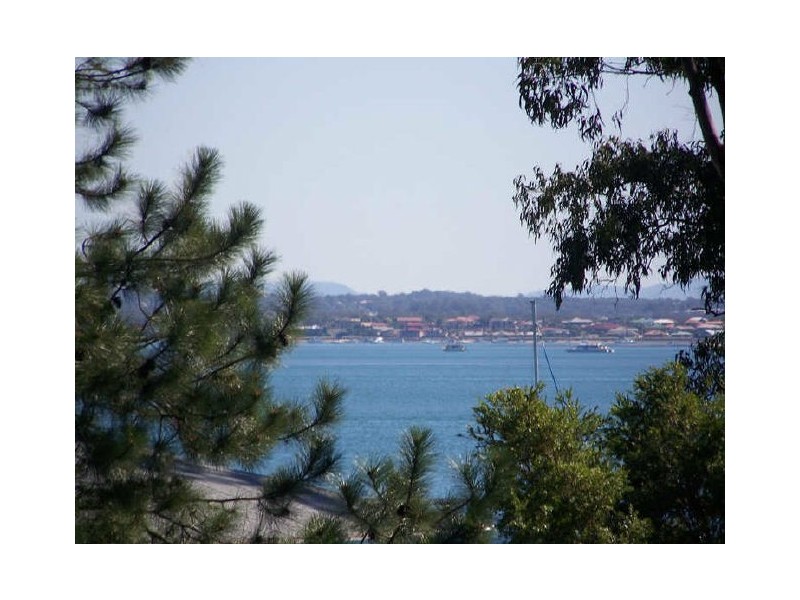23 Dalpura Road, Macleay Island QLD 4184