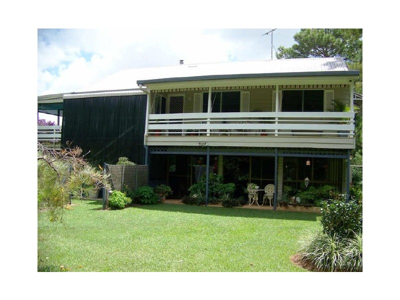 18 Leonie cres, Lamb Island QLD 4184
