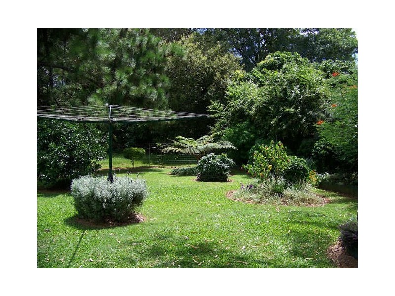 18 Leonie cres, Lamb Island QLD 4184
