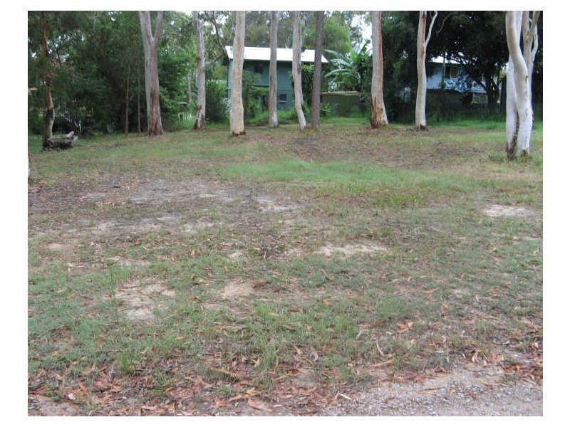 13 Tukkeri Street, Macleay Island QLD 4184