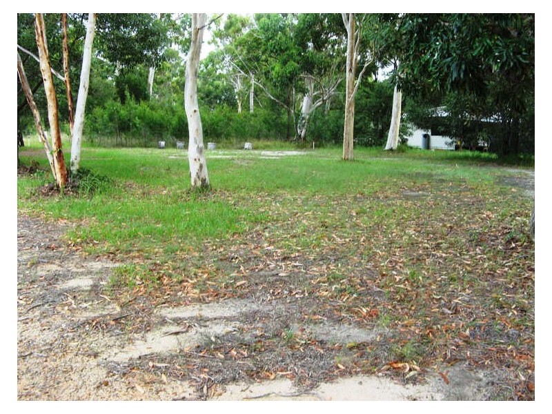 2 Tingara Street, Macleay Island QLD 4184