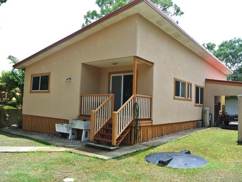 10 Dalpura Street, Macleay Island QLD 4184