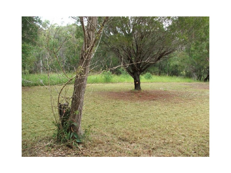 3 Rainbow Ave, Macleay Island QLD 4184