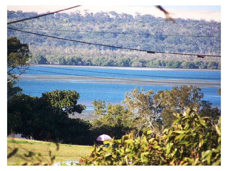 126 Lucas dr, Lamb Island QLD 4184