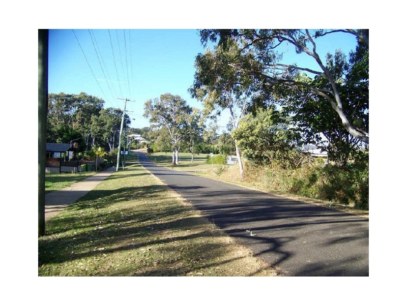 126 Lucas dr, Lamb Island QLD 4184