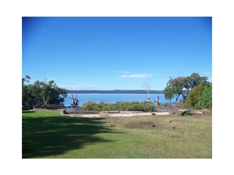 51 Beelong St, Macleay Island QLD 4184