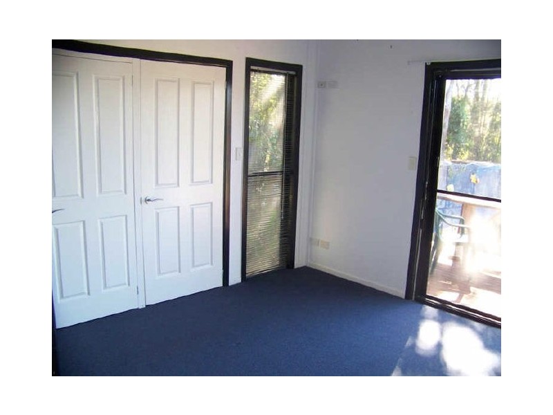 51 Beelong St, Macleay Island QLD 4184