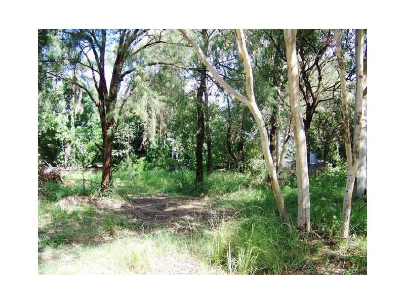 12 Allambie Street, Macleay Island QLD 4184