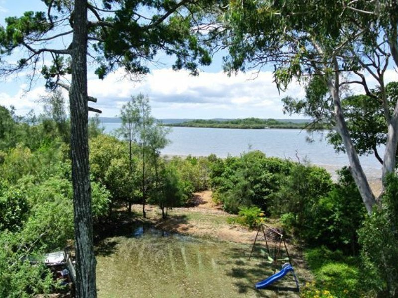 35 Jan Street, Macleay Island QLD 4184