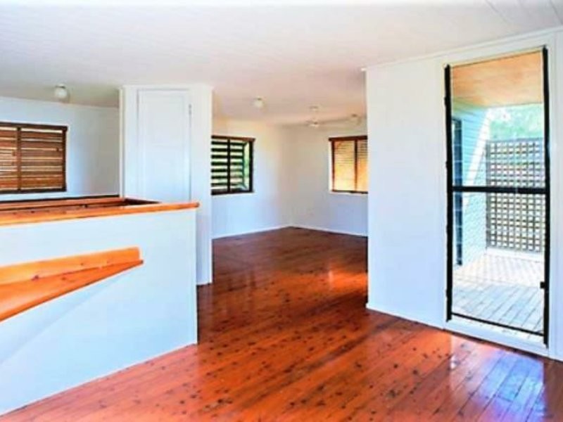 35 Jan Street, Macleay Island QLD 4184