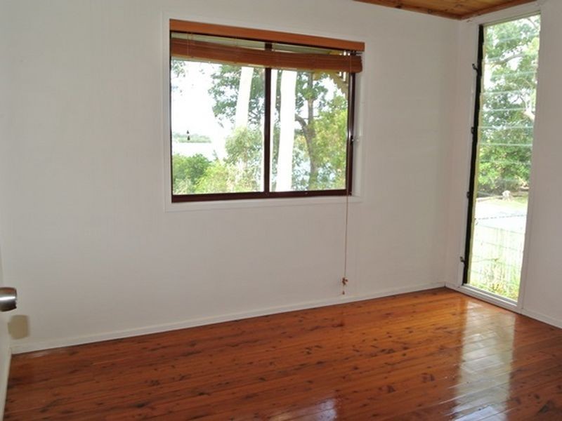 35 Jan Street, Macleay Island QLD 4184