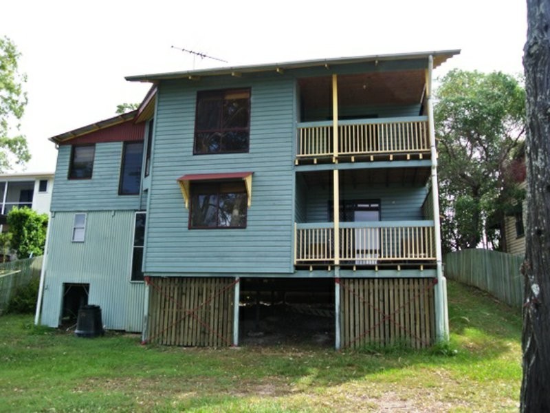 35 Jan Street, Macleay Island QLD 4184