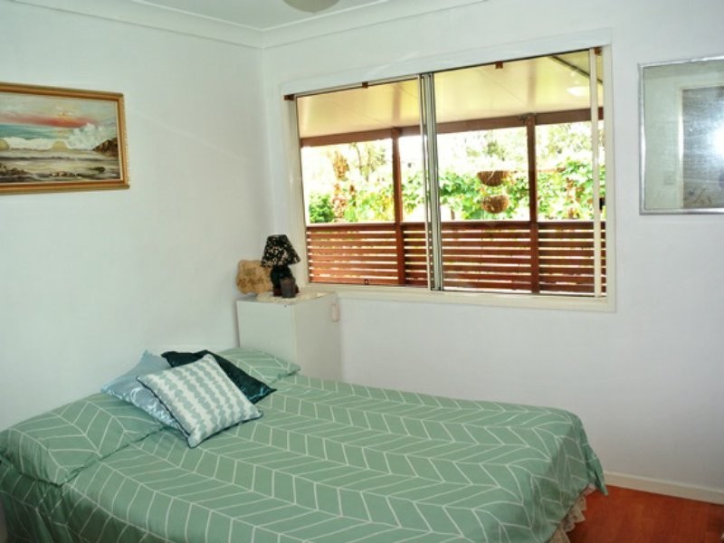 12 Tukkeri Street, Macleay Island QLD 4184
