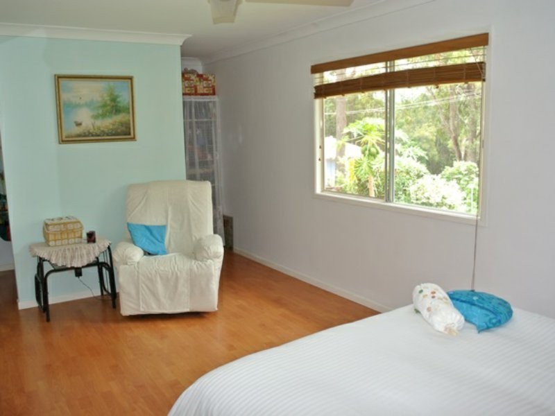 12 Tukkeri Street, Macleay Island QLD 4184