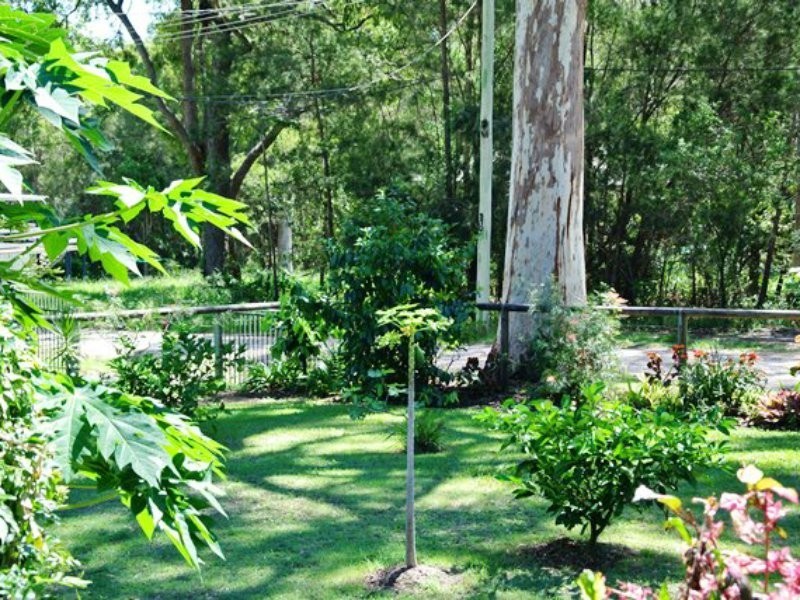 12 Tukkeri Street, Macleay Island QLD 4184