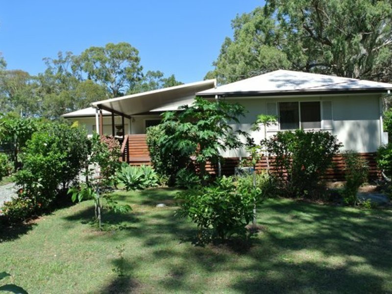 12 Tukkeri Street, Macleay Island QLD 4184